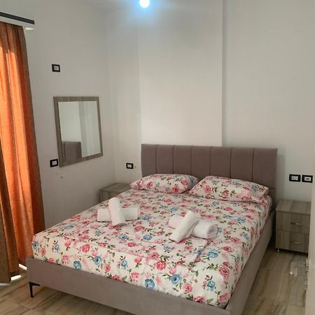 Adriatik Apartaments ซารานเดอ ภายนอก รูปภาพ