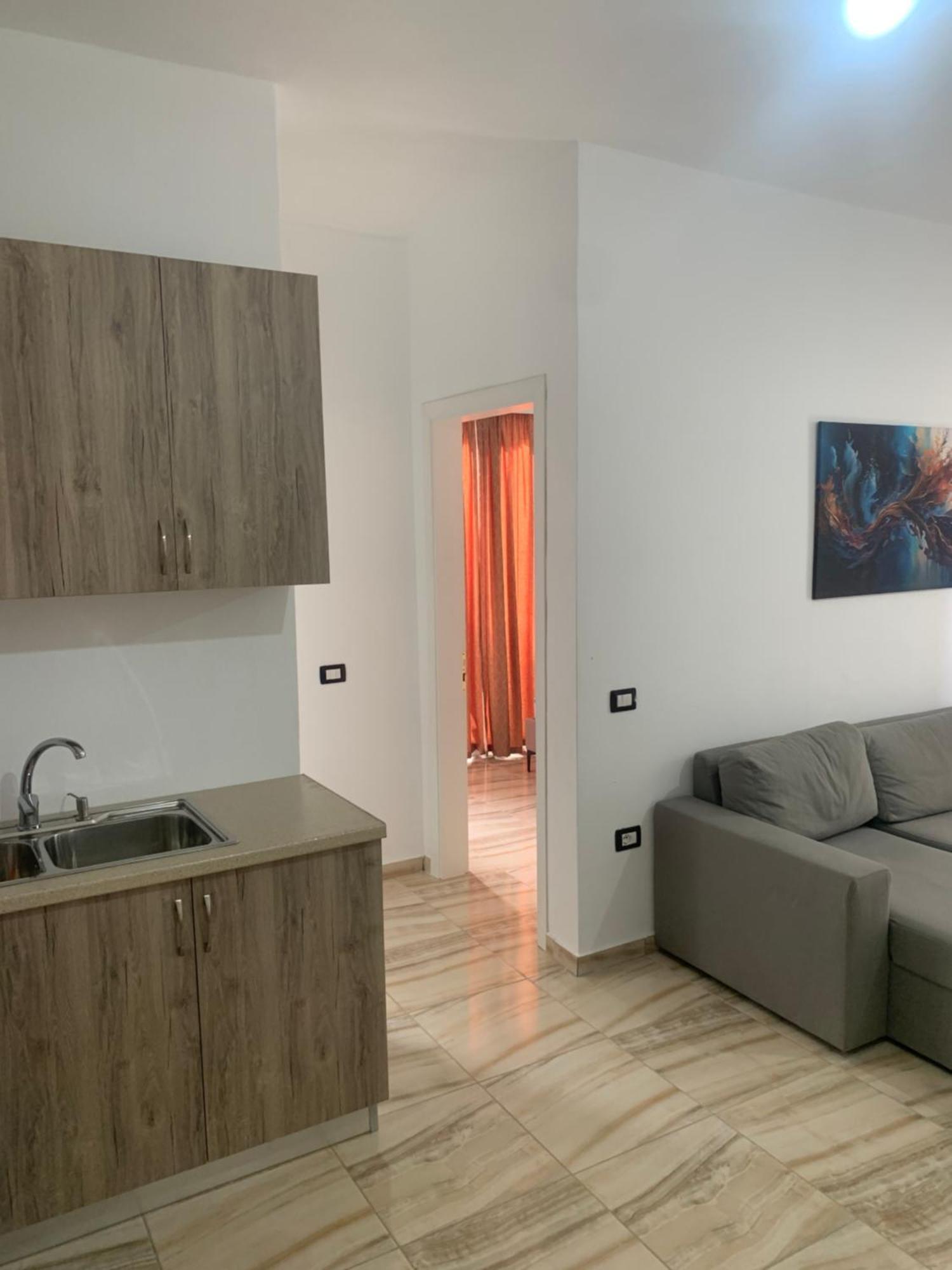 Adriatik Apartaments ซารานเดอ ภายนอก รูปภาพ